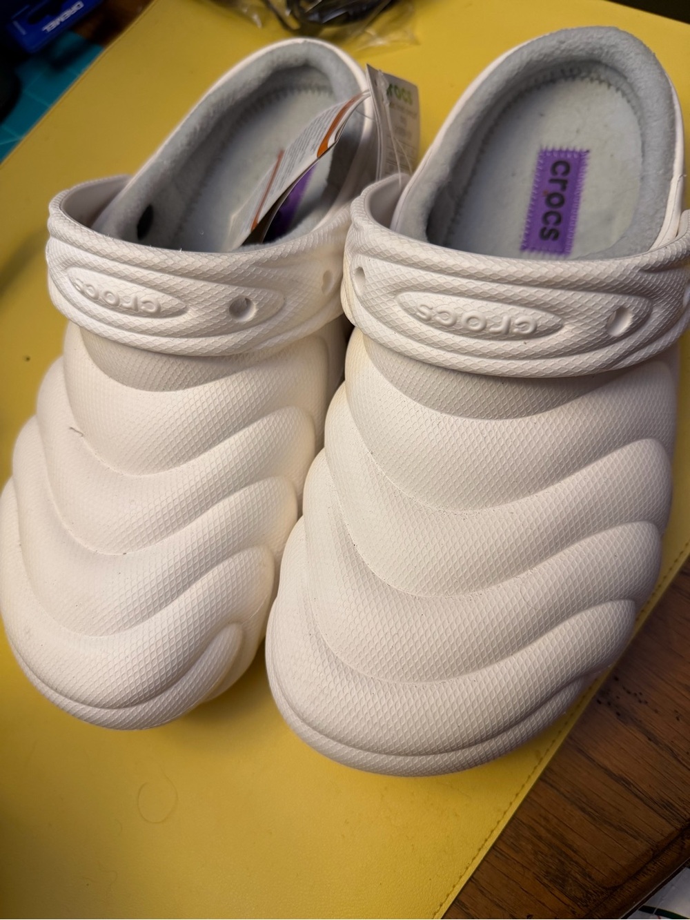 Crocs Classic White over puff M8/W10 Comfort Clogs